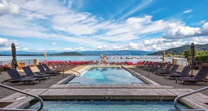 Elegant Waterfront Condo w/ Boat Slip Included | Pool & Hot Tub