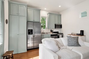Interior - "Idlehour" new cottage in Fairhope, AL - NEW LISTING (Fairhope)
