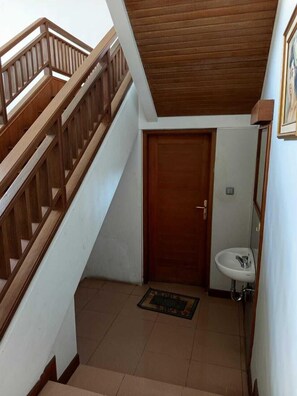 Bathroom - Villa Oma Elly (Bandung)