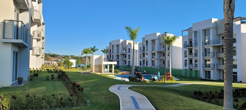 Cocoyoc, Oaxtepec, Tepoztlan. 3 bed. 2 baths, 2 pools (5 min from Six Flags)