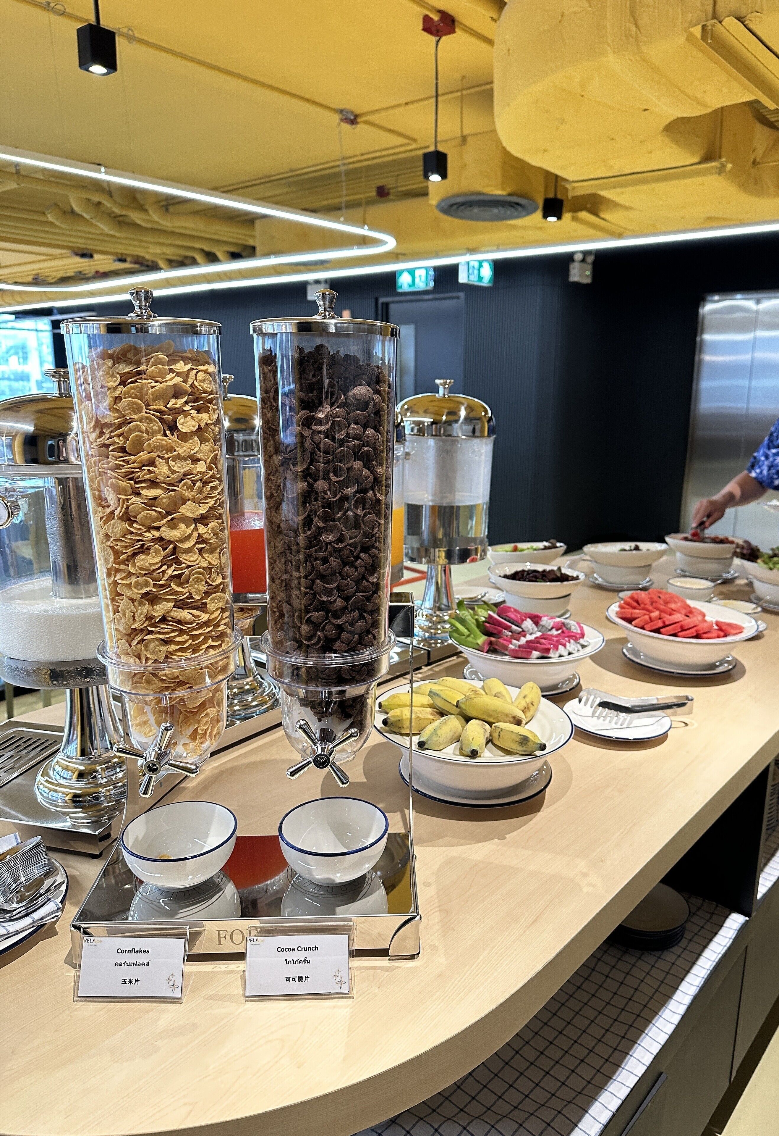 Free daily buffet breakfast