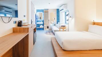 Suíte básica, 1 cama King | Cofres nos quartos, cortinas blackout, Wi-Fi de cortesia, roupa de cama