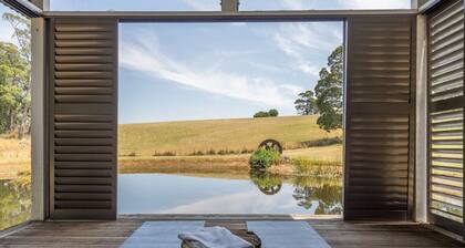 A Romantic Escape in Nature’s Embrace