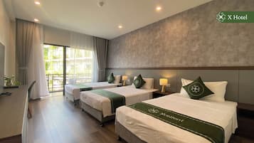Business Triple Room, Pool View