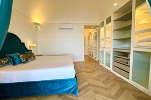 1 slaapkamer, een strijkplank/strijkijzer, wifi, beddengoed