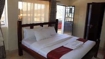 Free WiFi, bed sheets