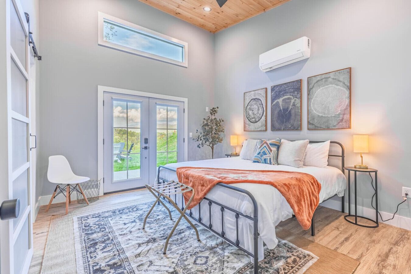 2 多间卧室、办公桌、熨斗/熨衣板、免费 WiFi