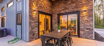 Eagle Retreat Mountain Getaway | Great Views!