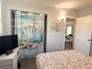 Desk, iron/ironing board, free WiFi, bed sheets