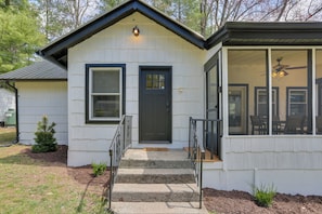 Exterior detail - Walk to White Lake: Family Home w/ Deck & BBQ (White Lake)