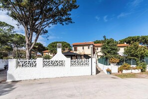 บริเวณภายนอก