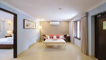 Suite | Living area