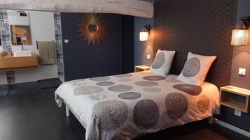 3 chambres, fer et planche Ă repasser, Wi-Fi, draps fournis