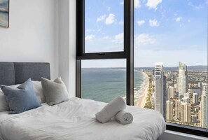 3 makuuhuonetta, silitysrauta/-lauta, Wi-Fi, vuodevaatteet