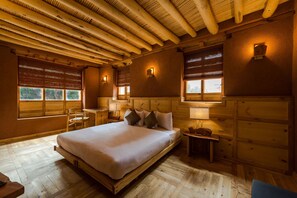 Executive-huvila, 2 makuuhuonetta, näköala puutarhaan | 2 makuuhuonetta, ylelliset vuodevaatteet, työpöytä, ilmainen Wi-Fi