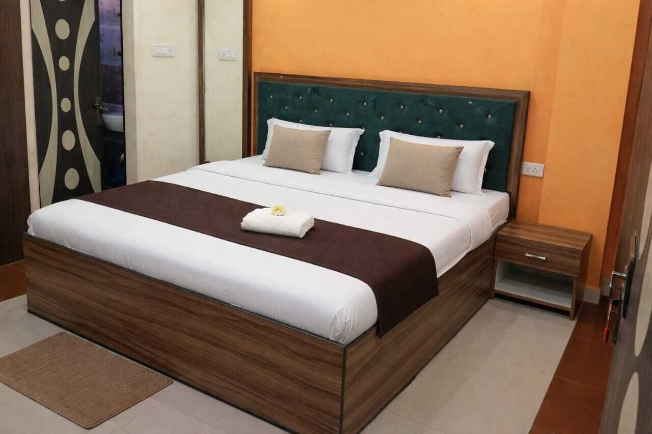 Lyxigt dubbelrum | Skrivbord, arbetsyta för laptop och gratis wi-fi