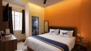 Escritorio, espacio para trabajar con laptop y wifi gratis