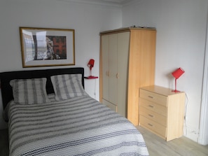 1 chambre, Wi-Fi, draps fournis