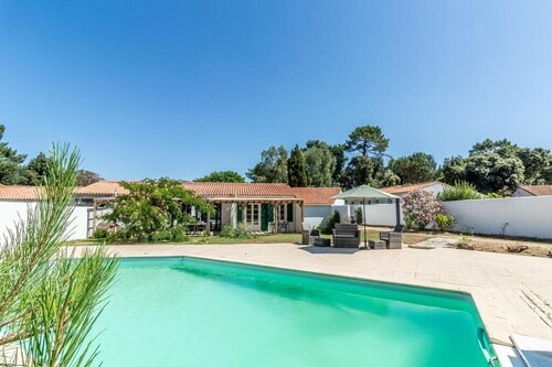 Quiet house with private pool, under the pines - Ile de Ré