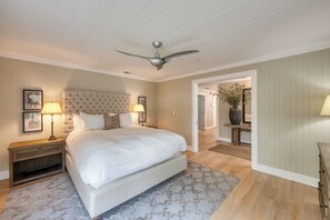 4 bedrooms, free WiFi, bed sheets