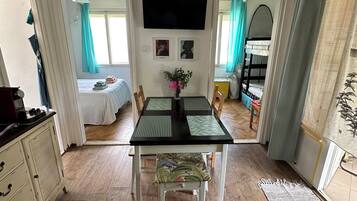 2 dormitorios, wifi gratis, ropa de cama