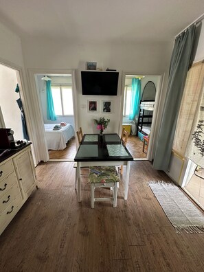 2 chambres, Wi-Fi gratuit, draps fournis