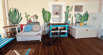 Charming Bohemian Holiday Villa, two bedrooms and big garden at Lake Balaton.