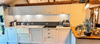 Historic Luxury 18th C Listed Barn Apartment