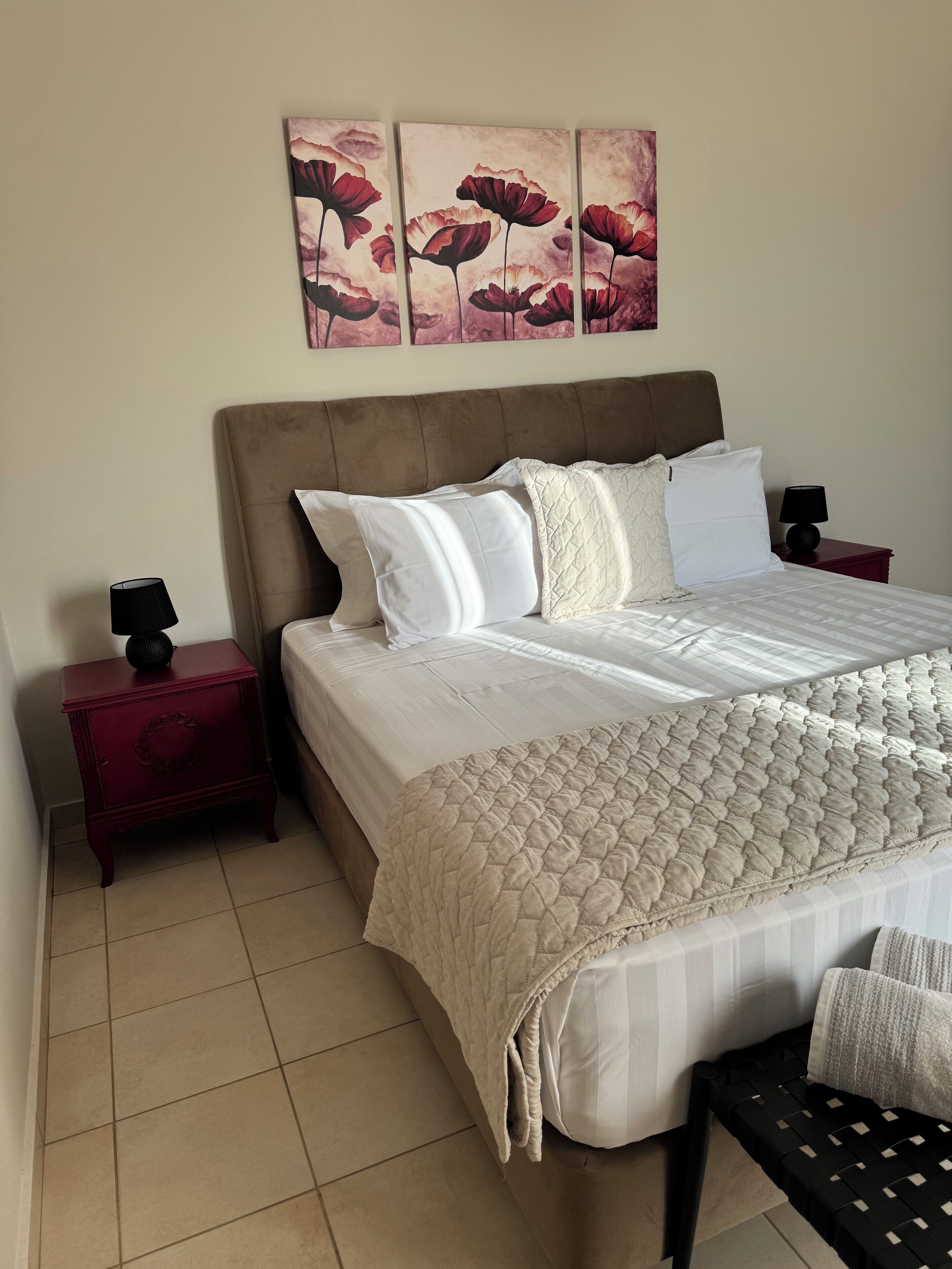 Apartemen Mewah, balkon, pemandangan kebun | 2 kamar tidur, tirai kedap cahaya, kedap suara, dan setrika/meja setrika