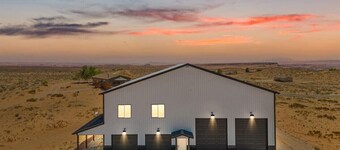 Ticaboo Lakehouse | Near Lake Powell