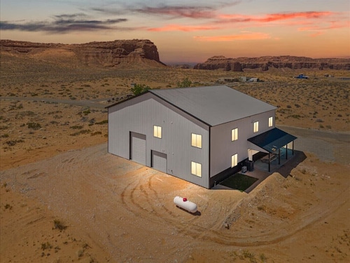 Ticaboo Lakehouse | Near Lake Powell