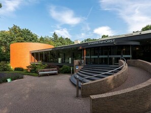 Welcome to Sparrenhorst, where a striking entrance sets the tone for a unique stay.