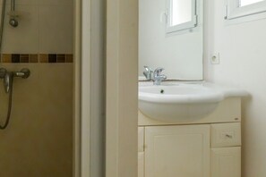 Een douche, een haardroger