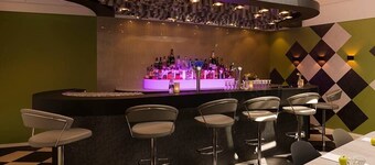 Dine On Site, Stay Central and Sleep in Comfort!
