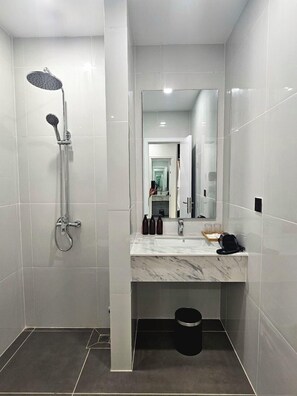 Room amenity - One Budget Hotel  (Poipet)