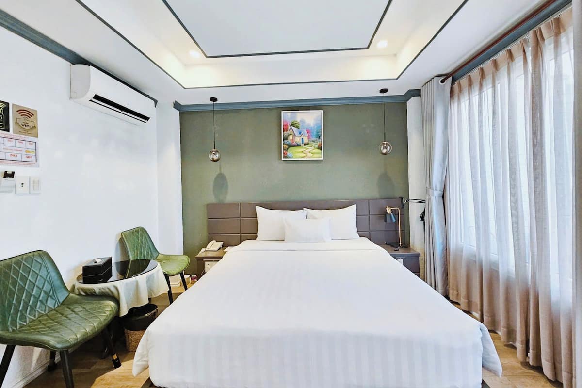 Superior Double Room, Balcony | Egyptian cotton sheets, premium bedding, down comforters