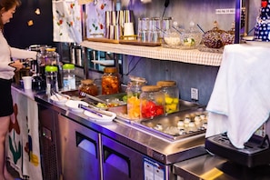 Free daily buffet breakfast