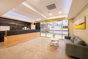 Reception - Hotel Moon (Jeju City)