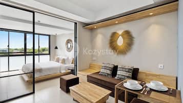 Apartment, 1 Bedroom, City View | Living area