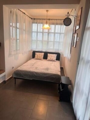 Maison, plusieurs chambres, fumeur, balcon