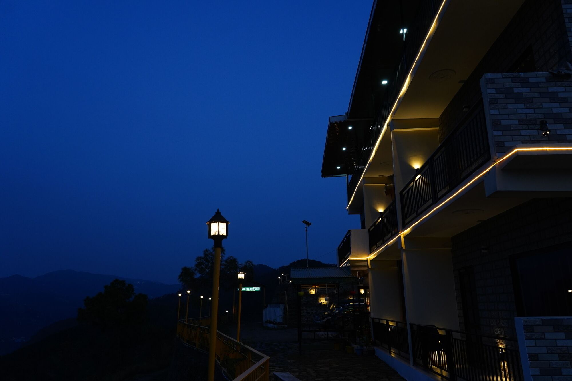 บริเวณภายนอก