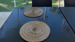 屋外ダイニングエリア