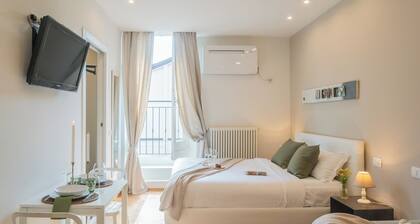 MT Studio by Rent All Como by Rent all Como