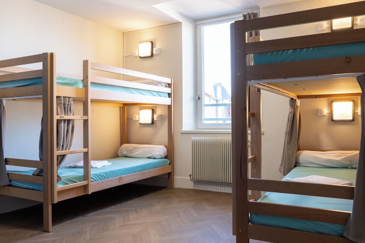 Shared Dormitory, Men only (1 bed) | 免費無線上網