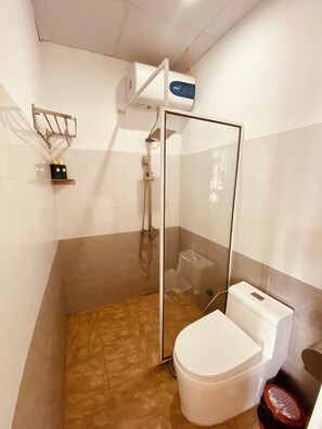 Chambre Double, vue colline | Salle de bain