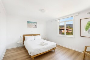 2 bedrooms, desk, iron/ironing board, travel cot