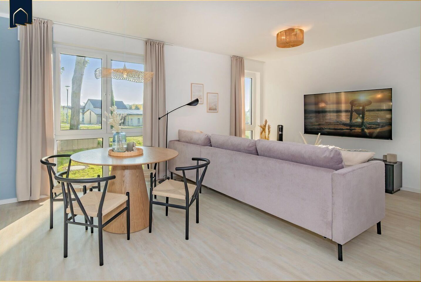 TV, bordtennis og stereoanlegg