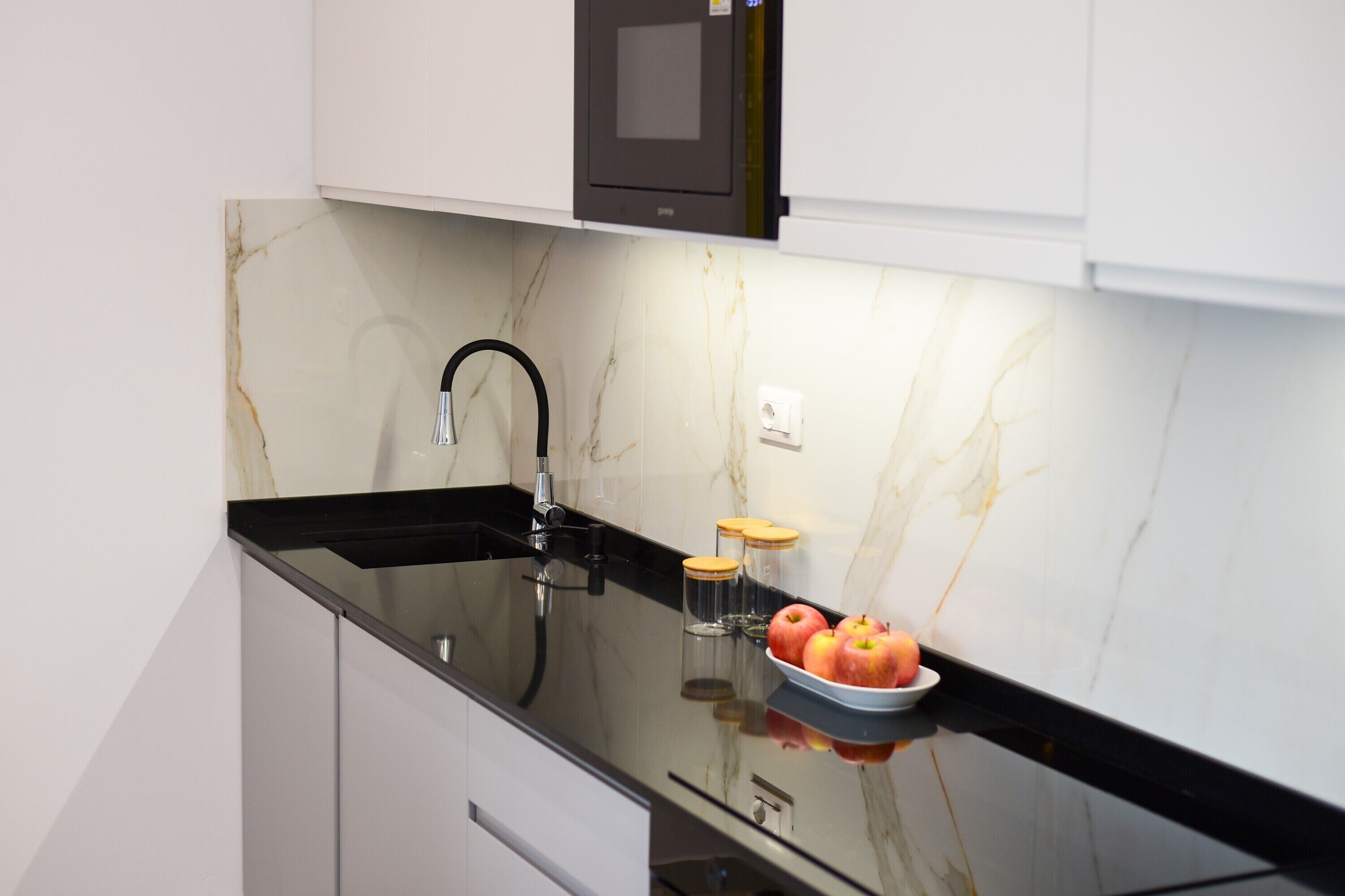 Family Apartment, Multiple Bedrooms (SanPietro Holiday Homes 298) | Private kitchen | Fridge, oven, stovetop, dishwasher