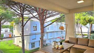 Familienapartment, Mehrere Schlafzimmer (SanPietro Holiday Homes 285) | Balkon