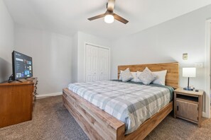 2 chambres, bureau, fer et planche à repasser, Wi-Fi gratuit